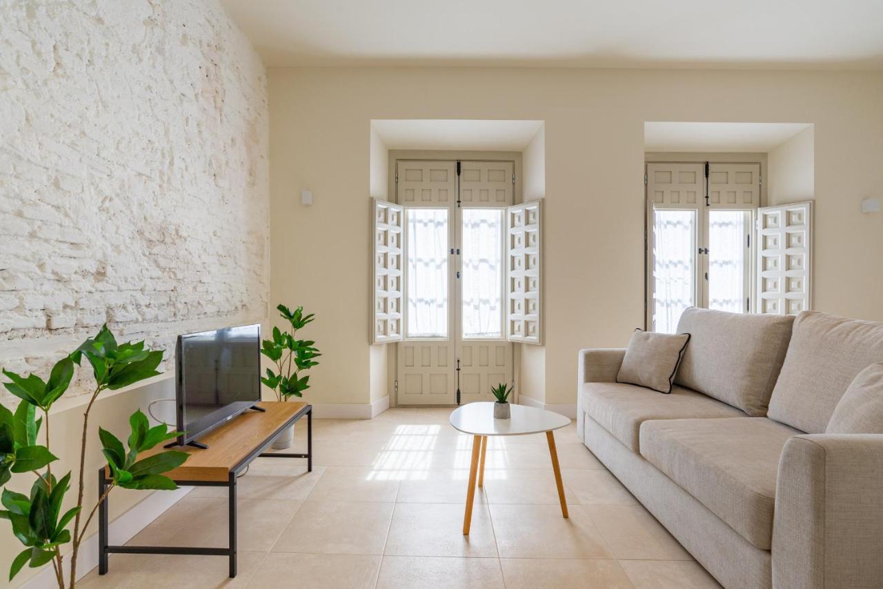 Urbe 10 Carreteria 1 Bedroom Apartment Malaga Bagian luar foto