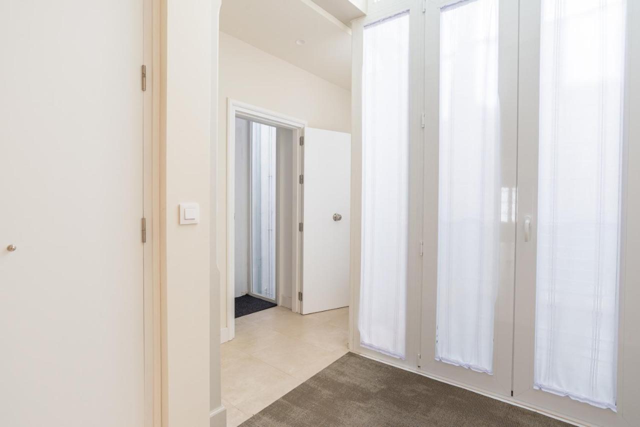 Urbe 10 Carreteria 1 Bedroom Apartment Malaga Bagian luar foto